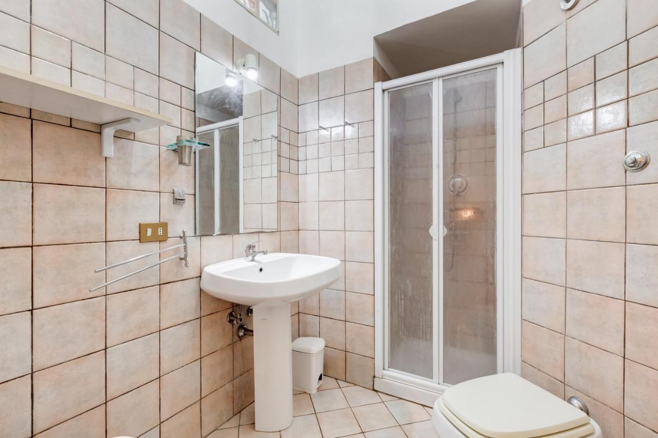 Appartamento Con 3 Camere Da Letto E 2 Bagni Vicino Al Vaticano ローマ エクステリア 写真