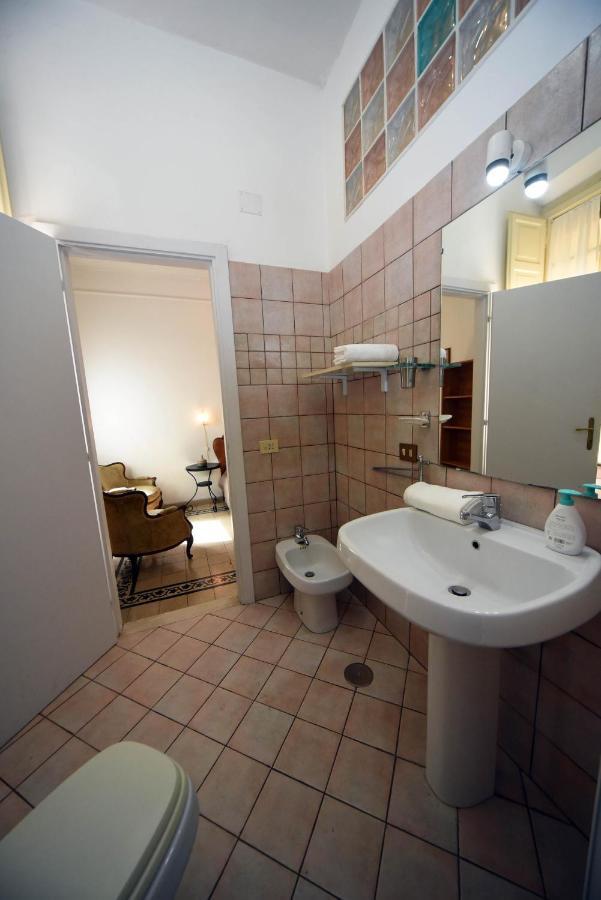 Appartamento Con 3 Camere Da Letto E 2 Bagni Vicino Al Vaticano ローマ エクステリア 写真